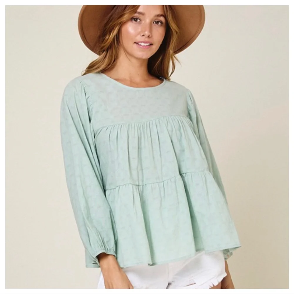 Fabulous Hottest Color for 2022 Tunic Length BabyDoll Top - Picture 4 of 4